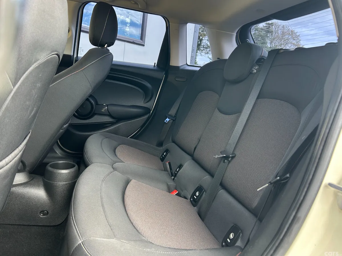 Mini Cooper Hatchback, Petrol, 2016, White