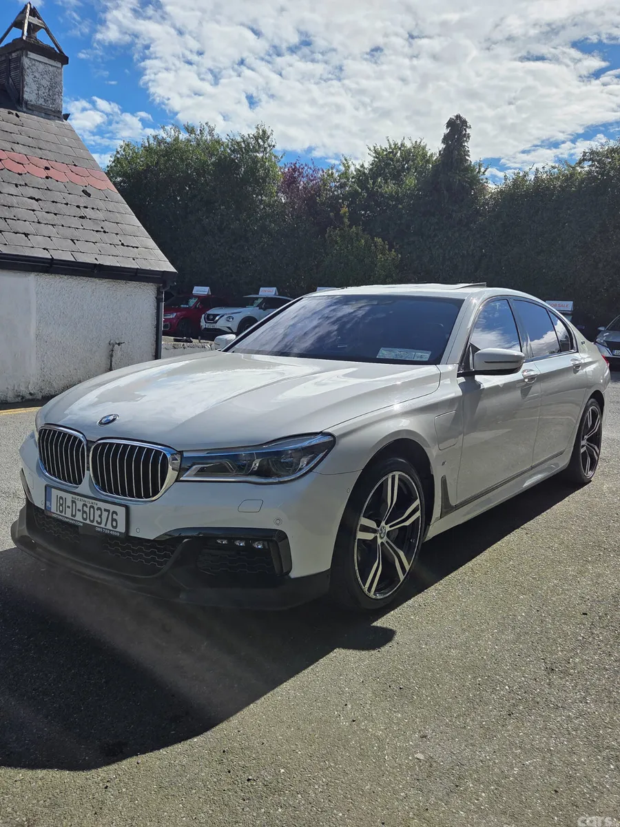 BMW 7-Series Saloon, Petrol Plug-in Hybrid, 2018, White