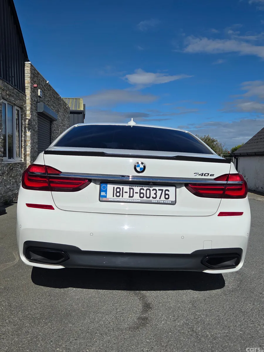 BMW 7-Series Saloon, Petrol Plug-in Hybrid, 2018, White