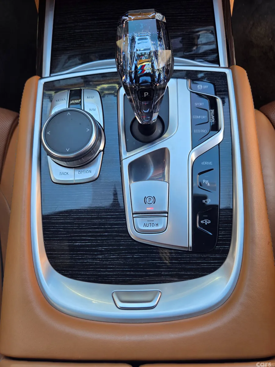 BMW 7-Series Saloon, Petrol Plug-in Hybrid, 2018, White