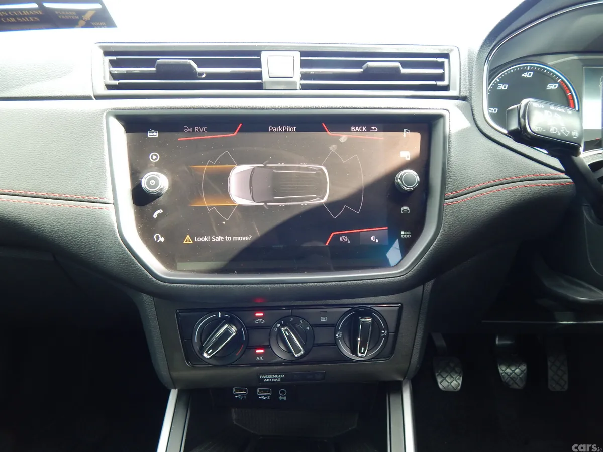 SEAT Arona SUV, Diesel, 2019, Black