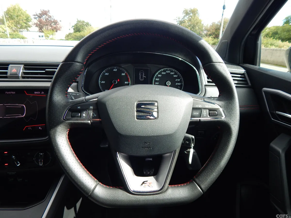 SEAT Arona SUV, Diesel, 2019, Black