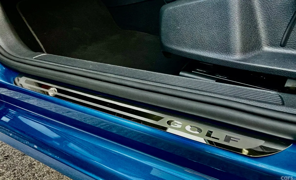 Volkswagen Golf Estate, Petrol, 2017, Blue
