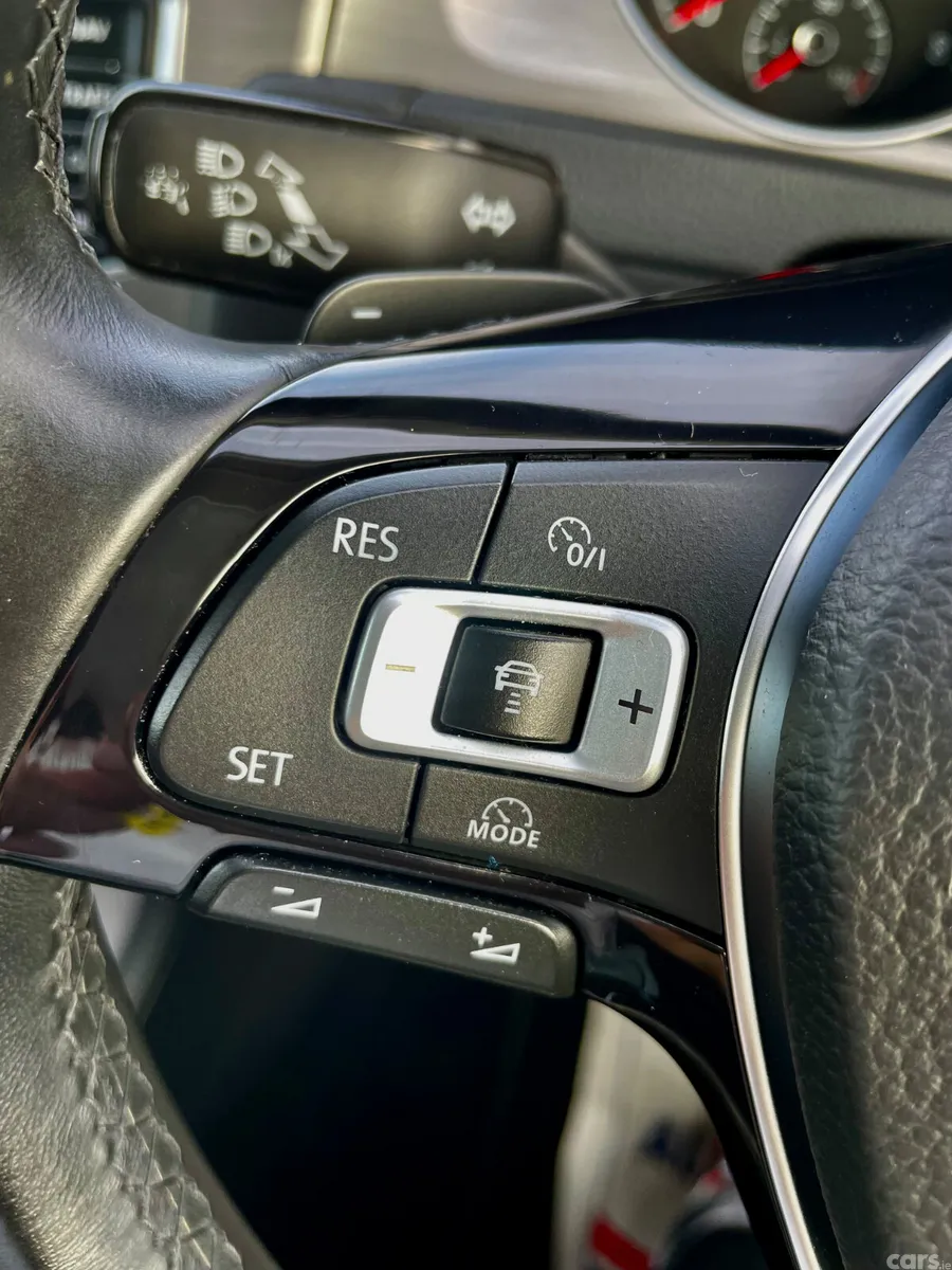 Volkswagen Golf Estate, Petrol, 2017, Blue