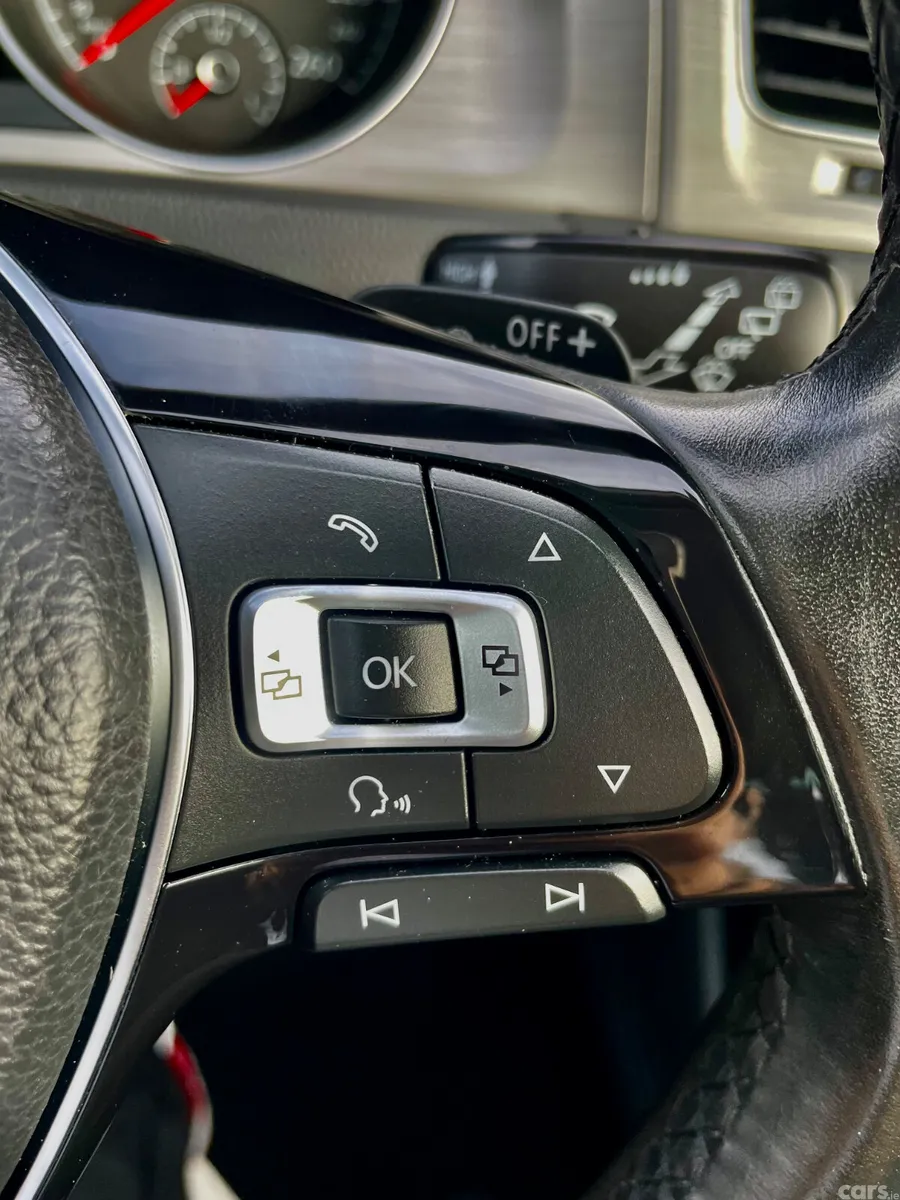 Volkswagen Golf Estate, Petrol, 2017, Blue