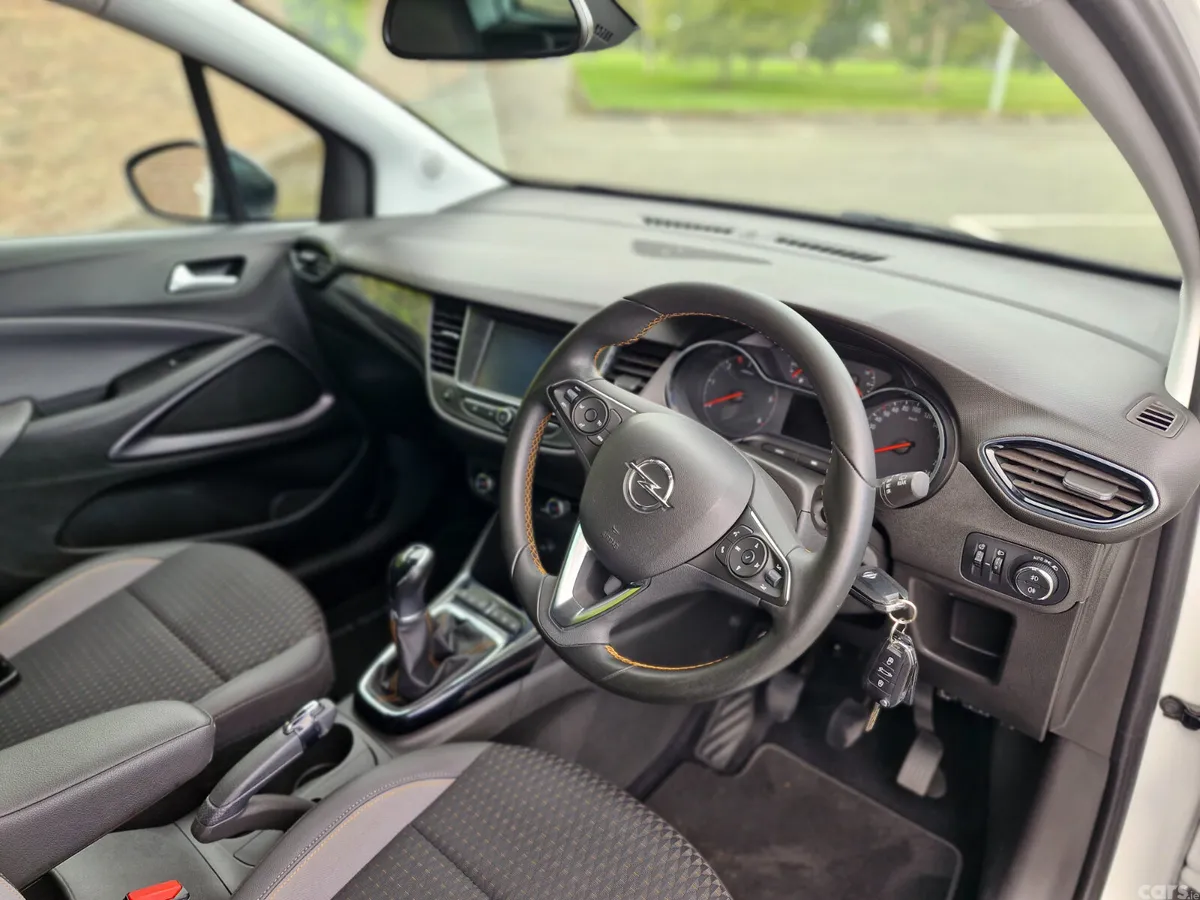 Opel Crossland X SUV, Diesel, 2018, White
