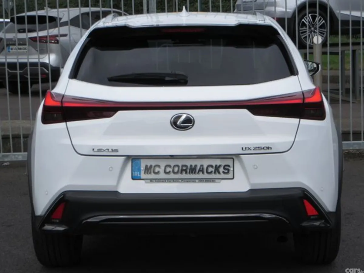 Lexus UX Estate, Petrol Hybrid, 2023, White