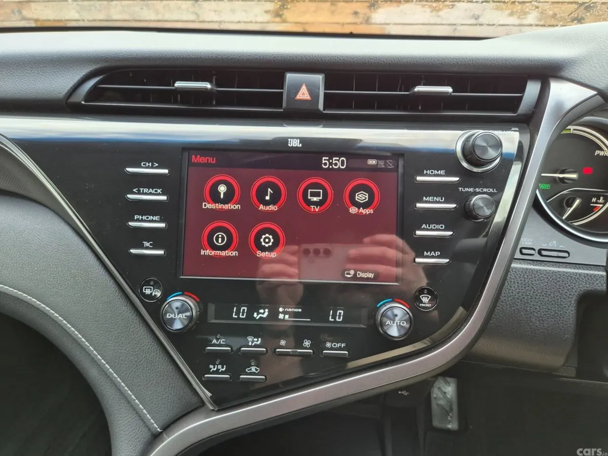 Toyota Camry Saloon, Petrol Hybrid, 2020, Red