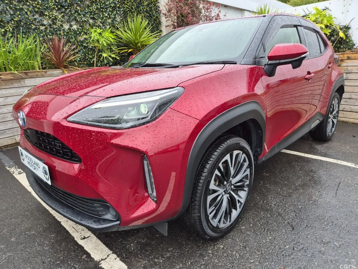 Toyota Yaris Cross SUV, Petrol Hybrid, 2022, Red