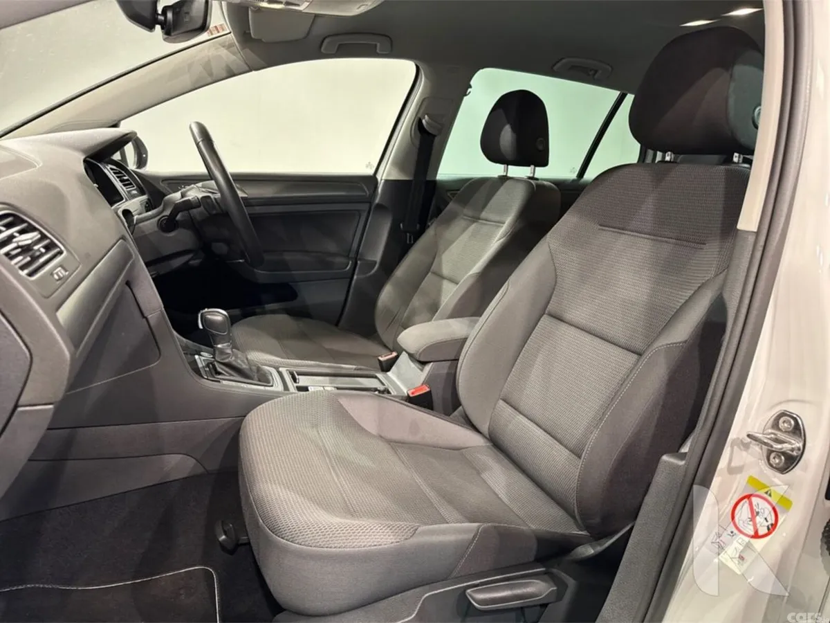 Volkswagen Golf Hatchback, Petrol, 2019, White