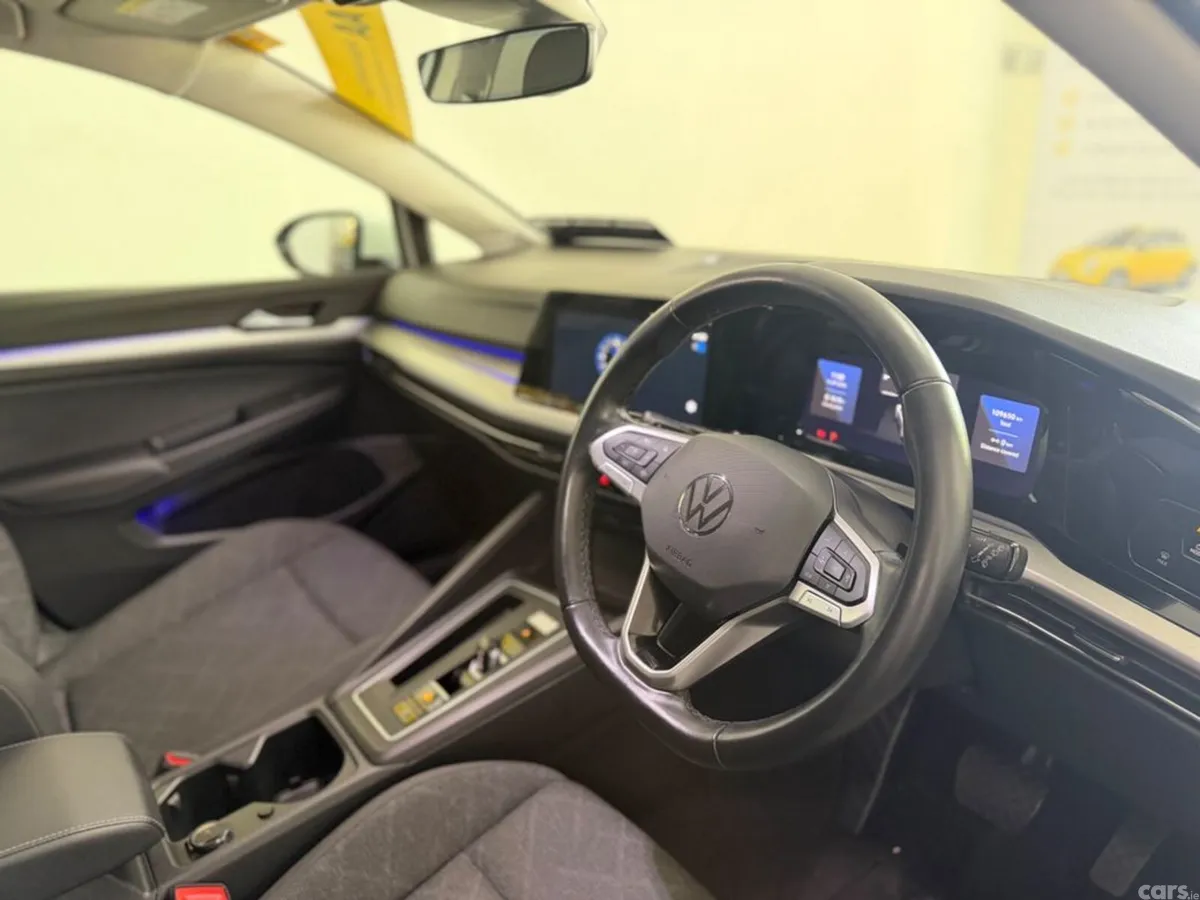 Volkswagen Golf Estate, Petrol, 2023, White