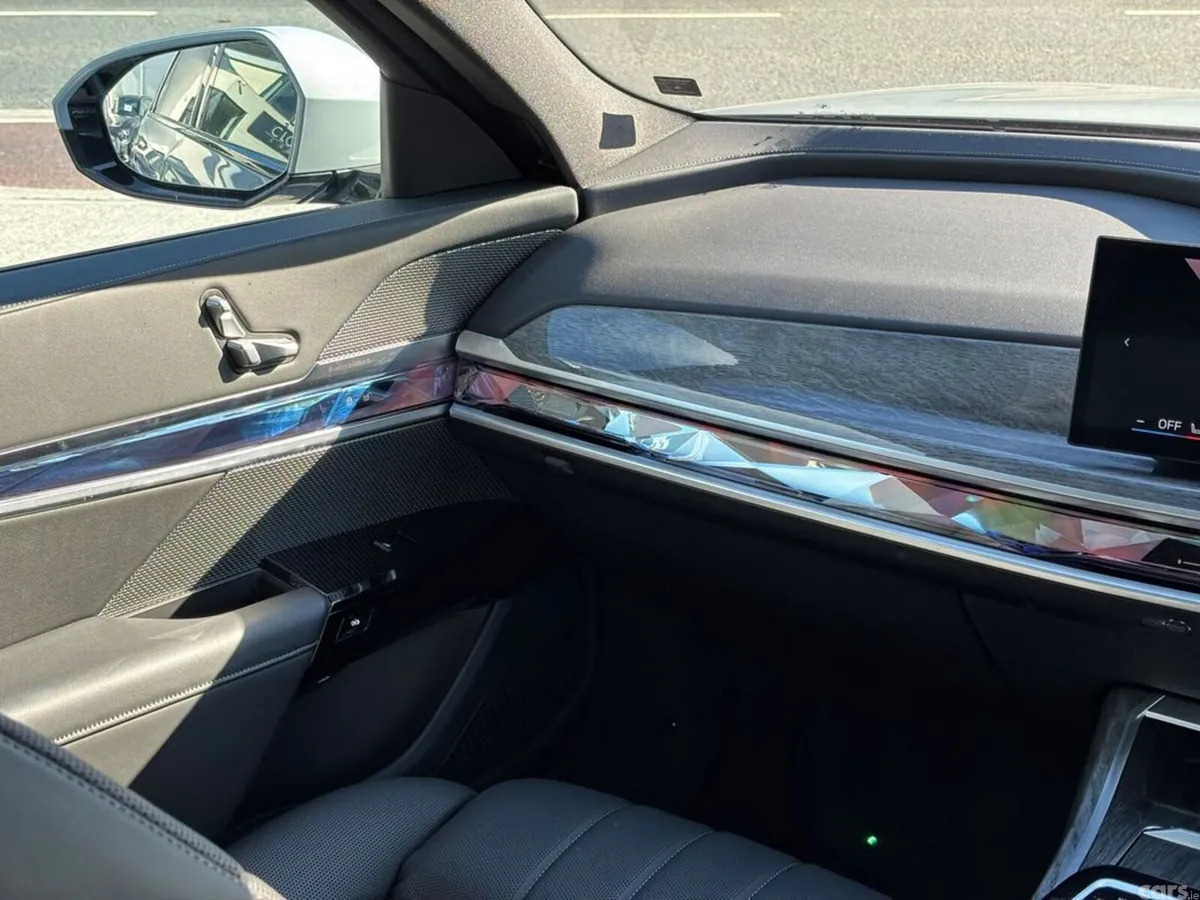 BMW i7 Saloon, Electric, 2024, Grey