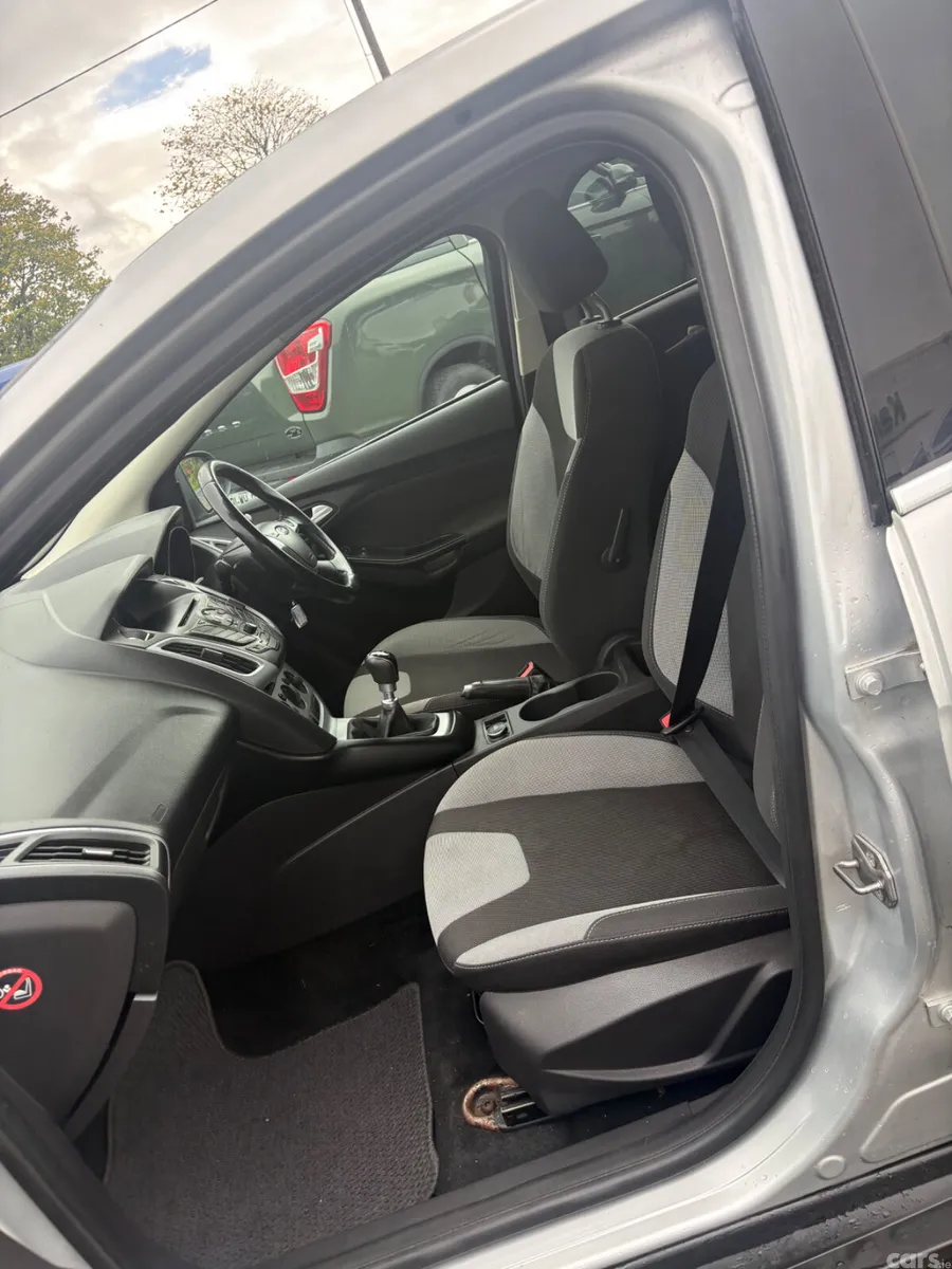Ford Focus Hatchback, Diesel, 2014, Silver