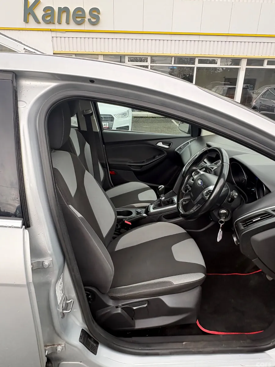 Ford Focus Hatchback, Diesel, 2014, Silver