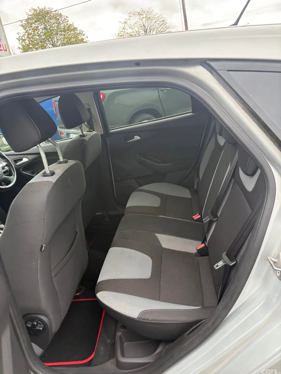 Ford Focus Hatchback, Diesel, 2014, Silver