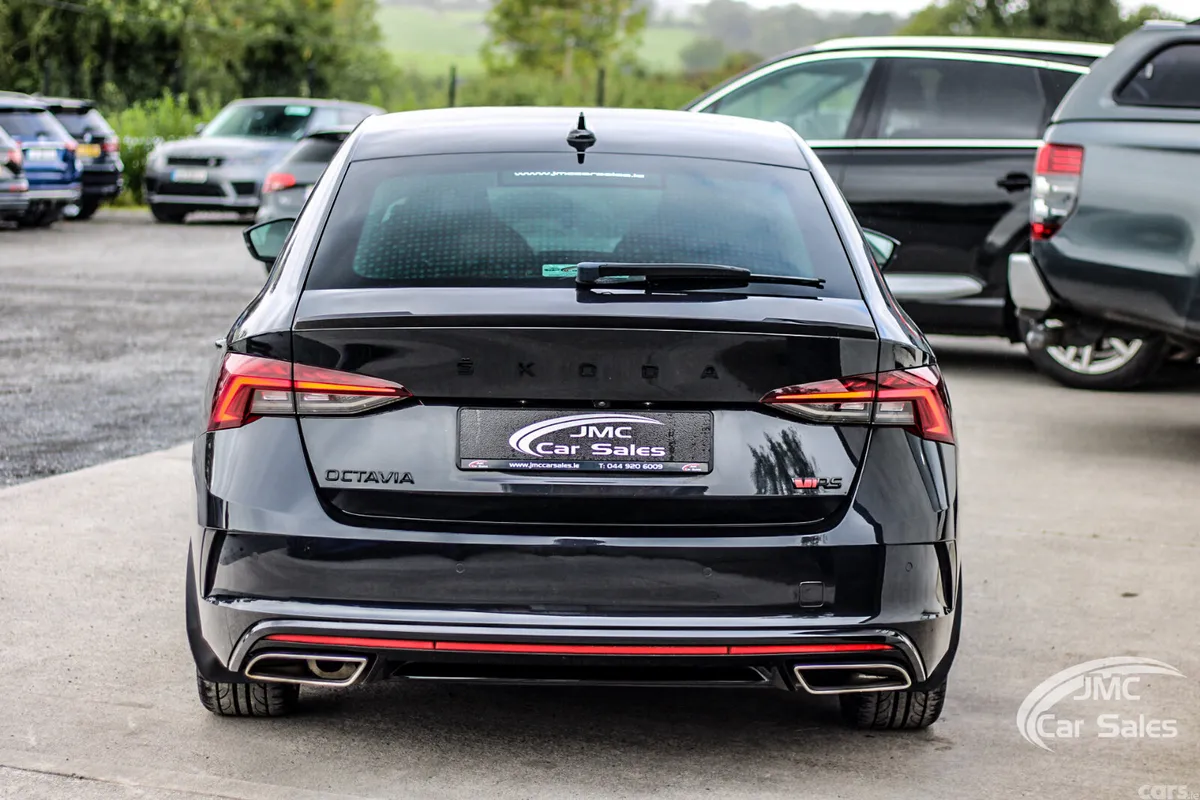 Skoda Octavia Saloon, Diesel, 2022, Black