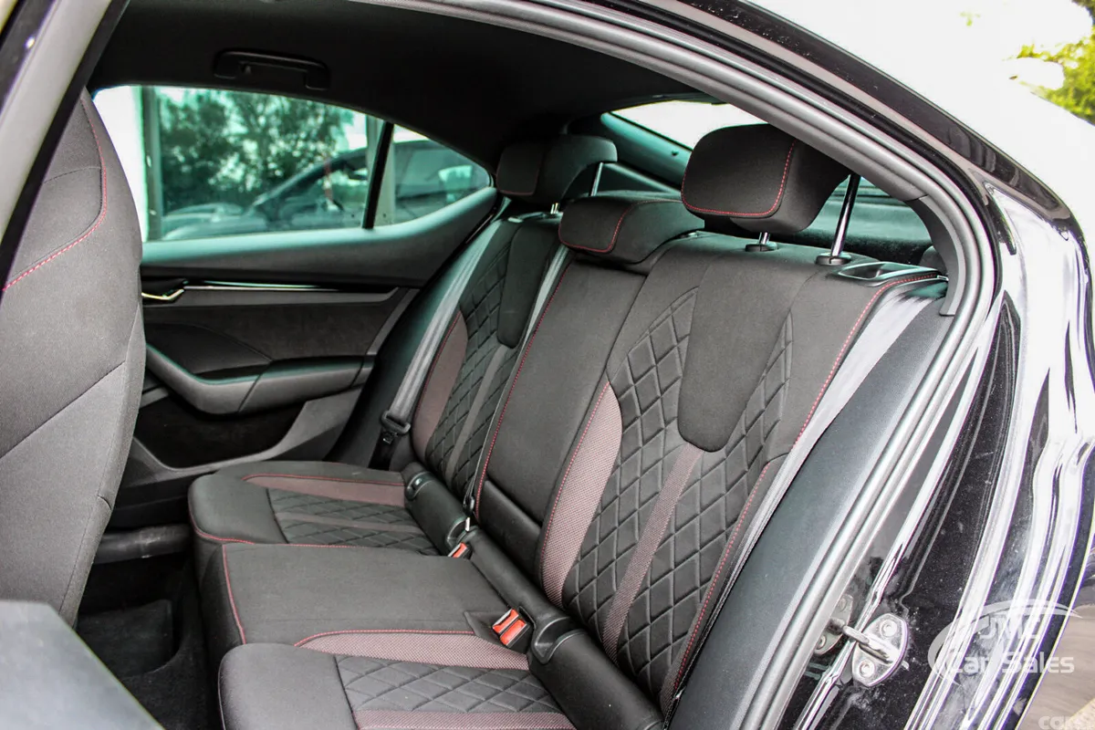 Skoda Octavia Saloon, Diesel, 2022, Black