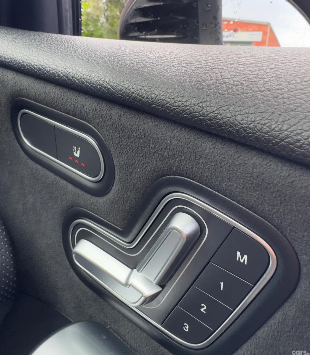 Mercedes-Benz A-Class Hatchback, Diesel, 2019, Black
