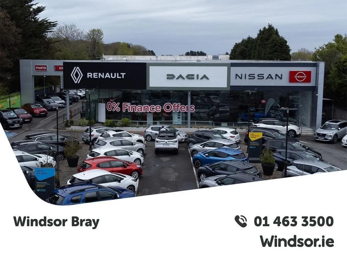 Nissan Qashqai MPV, Petrol, 2023, Red