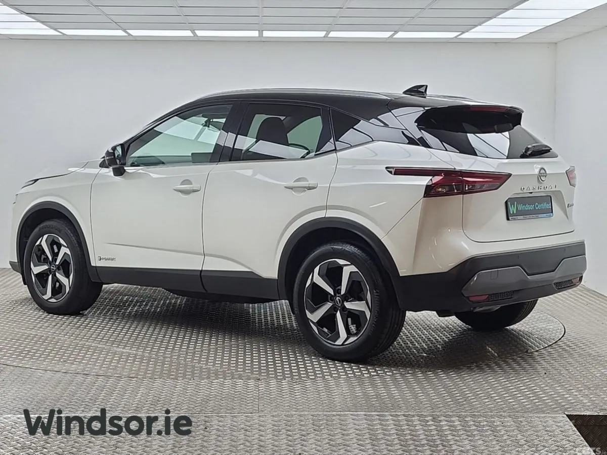 Nissan Qashqai MPV, Petrol, 2024, White