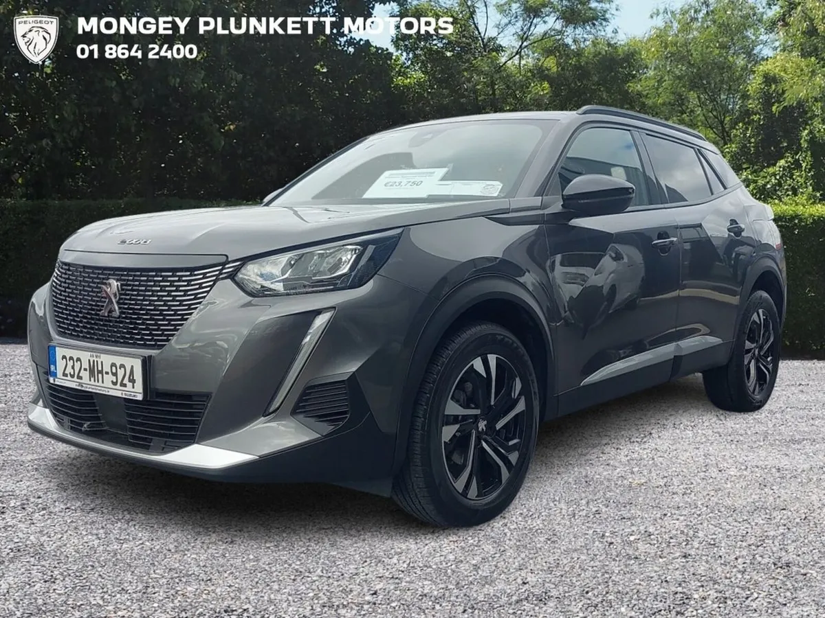 Peugeot 2008 MPV, Petrol, 2023, Grey