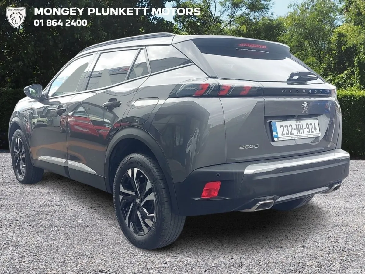Peugeot 2008 MPV, Petrol, 2023, Grey