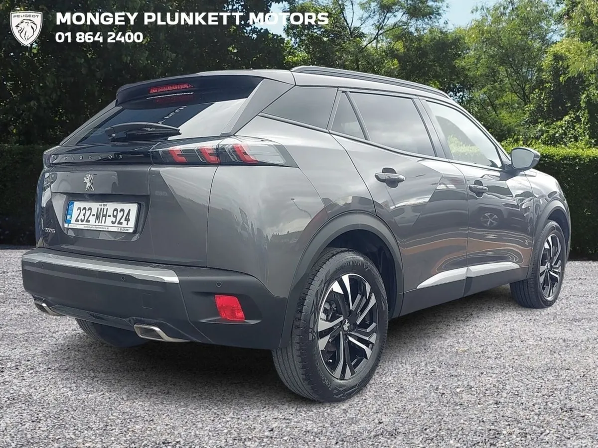 Peugeot 2008 MPV, Petrol, 2023, Grey
