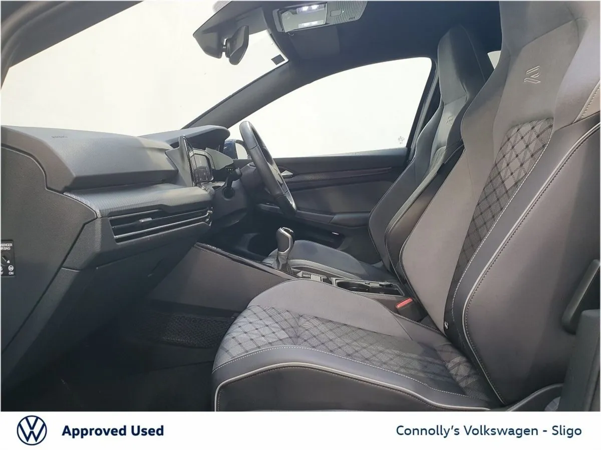 Volkswagen Golf Hatchback, Petrol, 2024, Blue