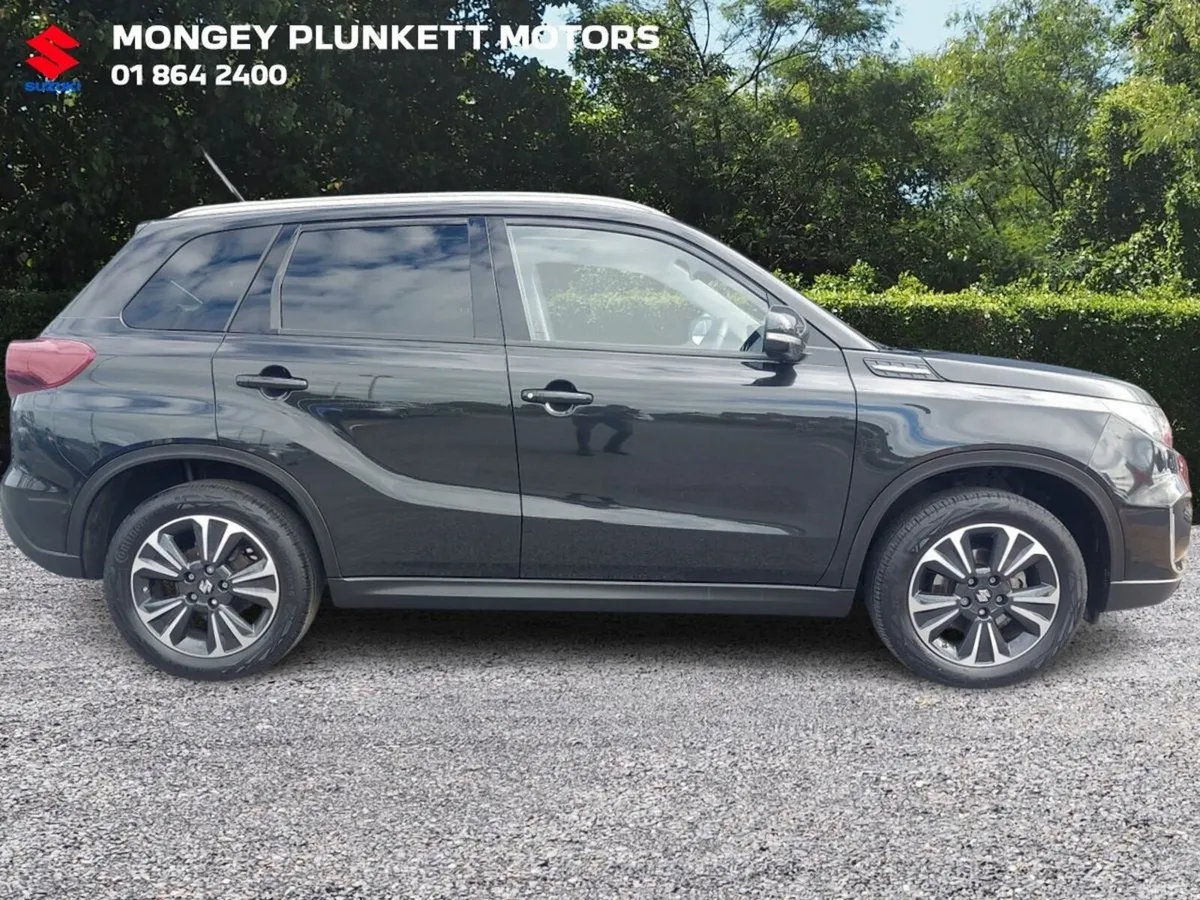 Suzuki Vitara SUV, Petrol, 2023, Black