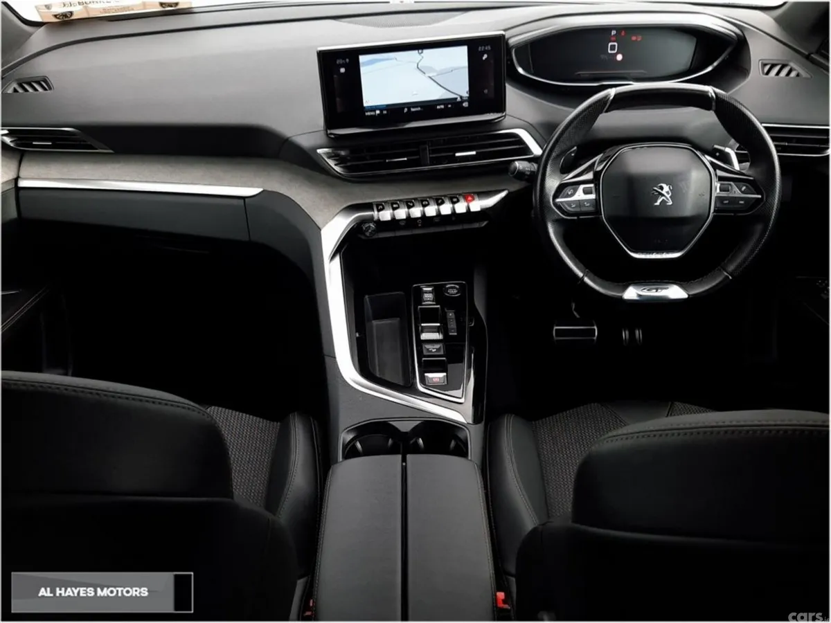 Peugeot 5008 MPV, Diesel, 2024, White