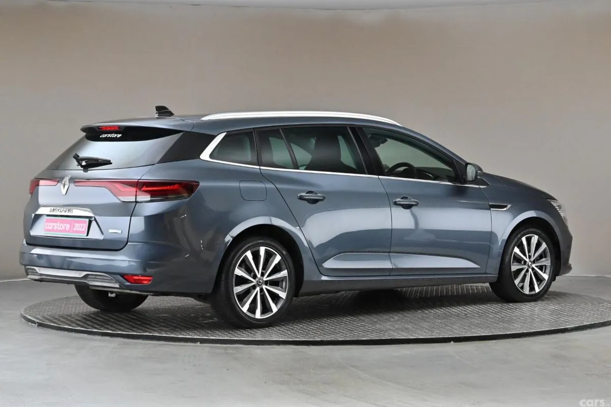 Renault Megane Estate, Petrol Plug-in Hybrid, 2022, Grey