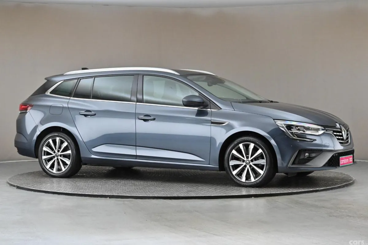 Renault Megane Estate, Petrol Plug-in Hybrid, 2022, Grey