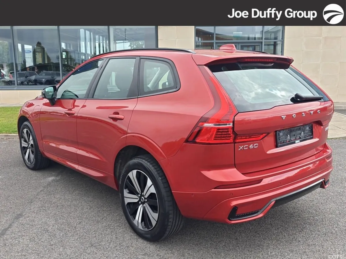 Volvo XC60 SUV, Petrol Hybrid, 2024, Red