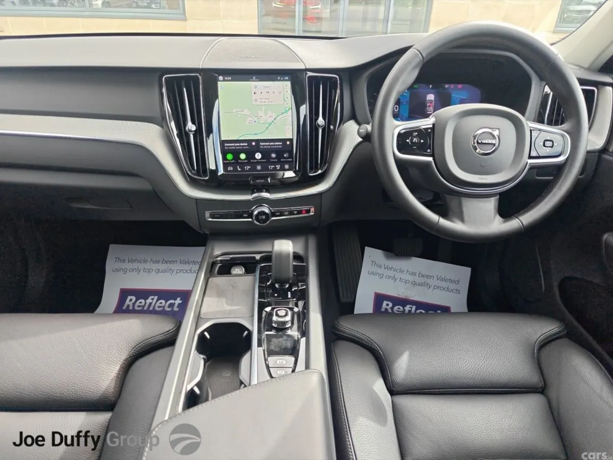 Volvo XC60 SUV, Petrol Hybrid, 2024, Red