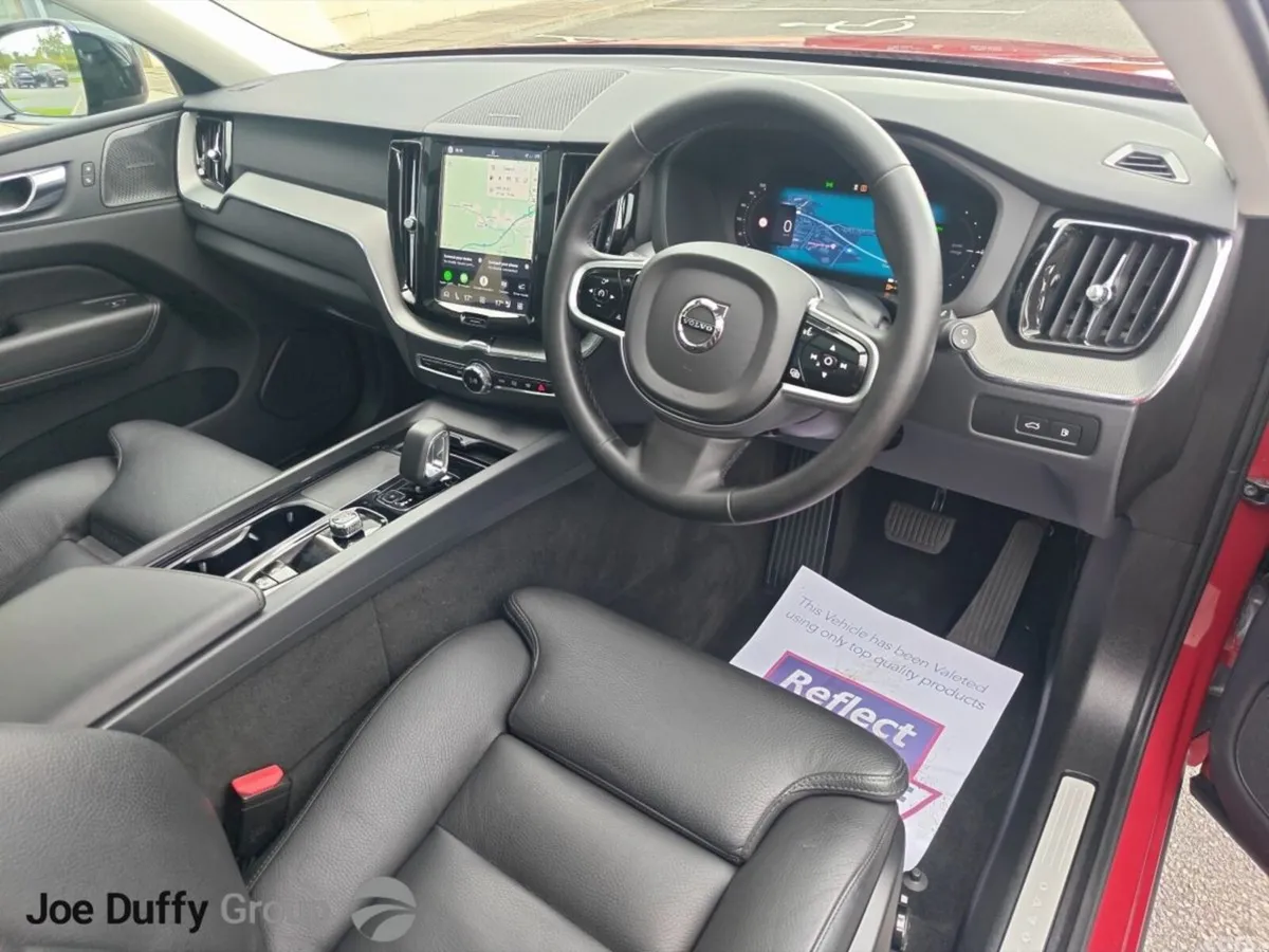 Volvo XC60 SUV, Petrol Hybrid, 2024, Red