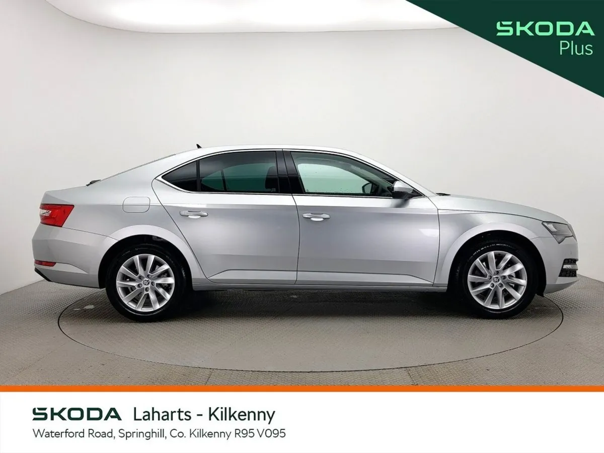 Skoda Superb Saloon, Diesel, 2024, Silver