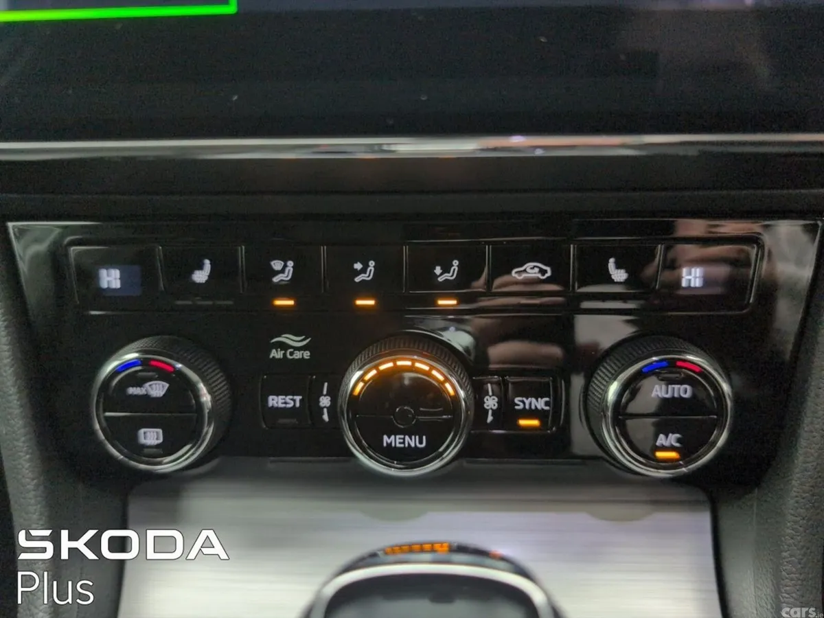 Skoda Superb Saloon, Diesel, 2024, Silver