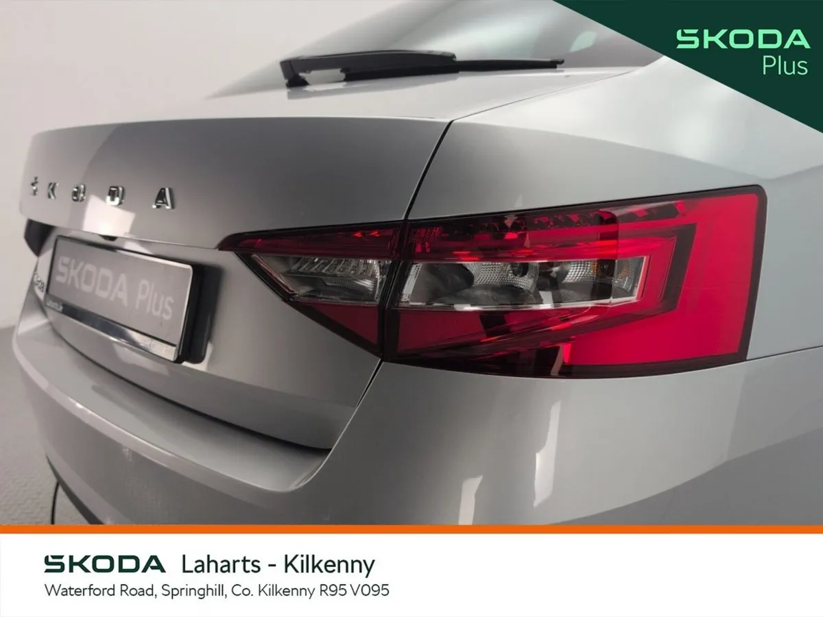 Skoda Superb Saloon, Diesel, 2024, Silver