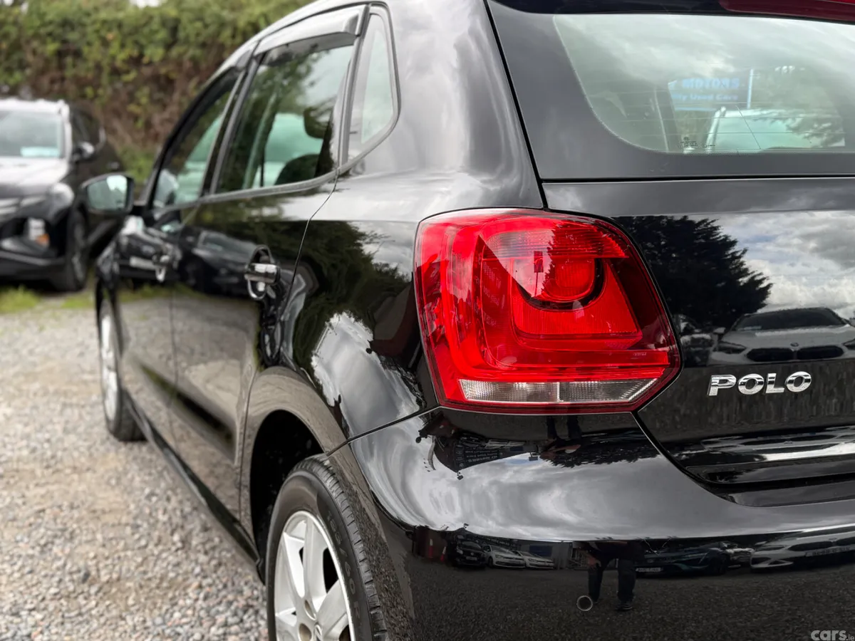 Volkswagen Polo Hatchback, Petrol, 2013, Black