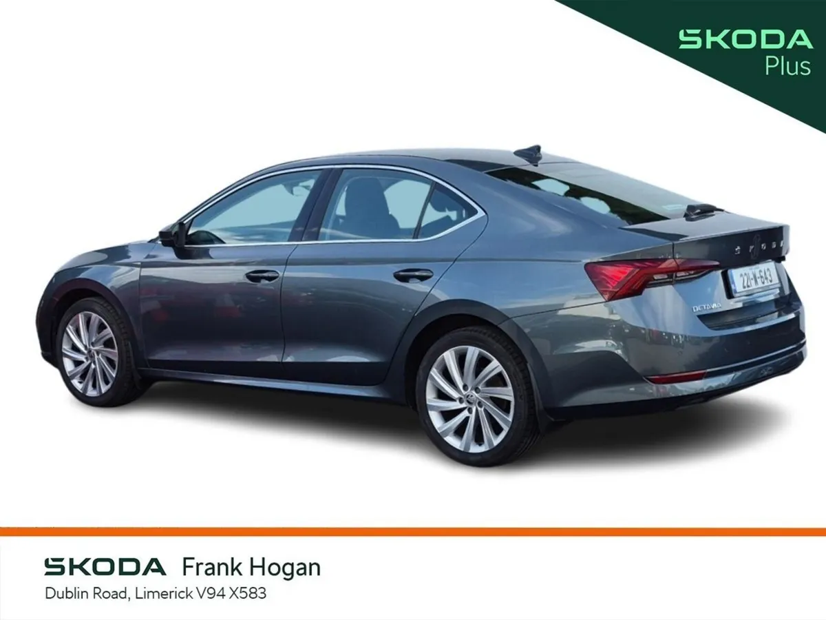 Skoda Octavia Saloon, Diesel, 2022, Grey