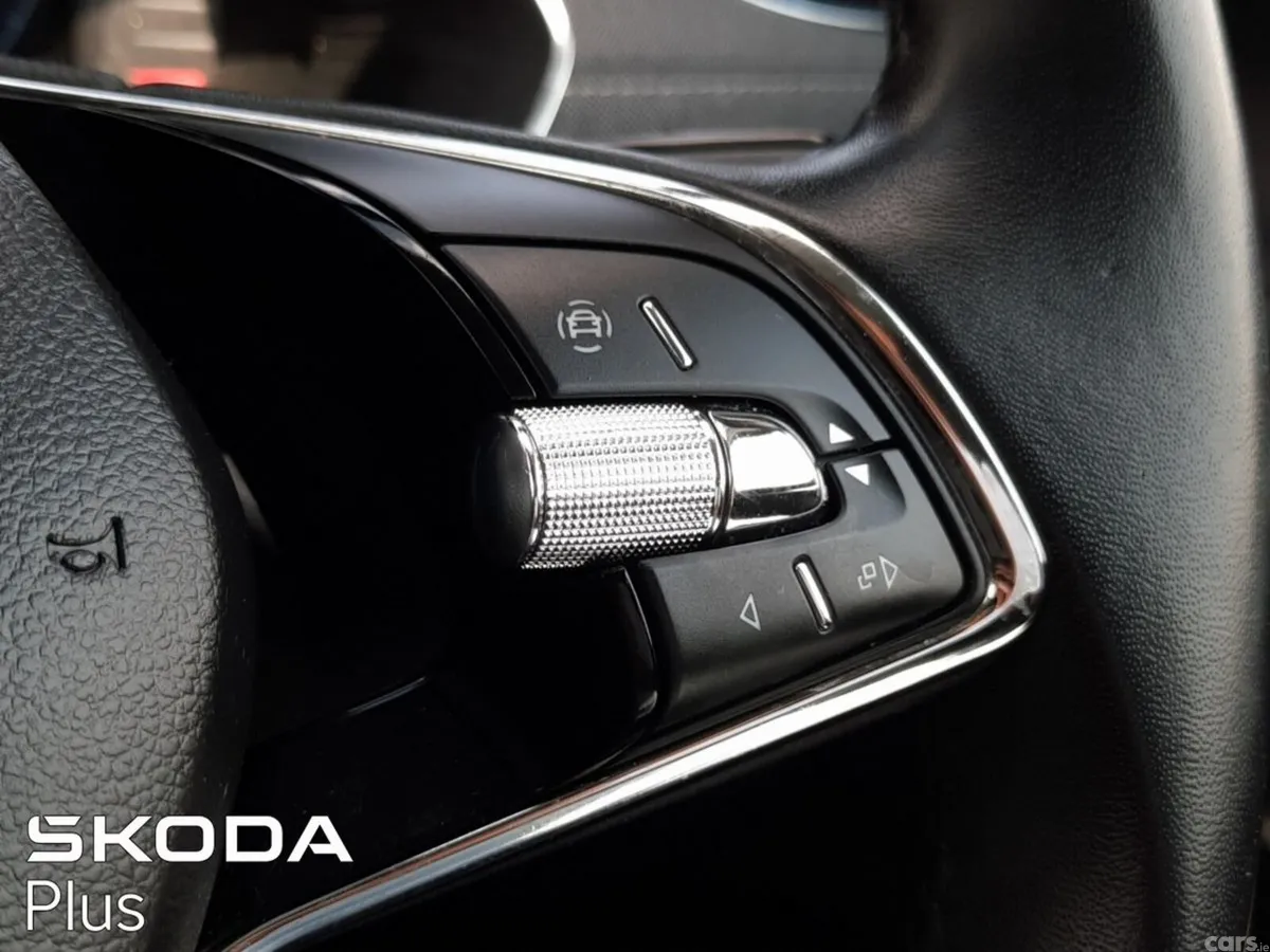 Skoda Octavia Saloon, Petrol, 2023, Black