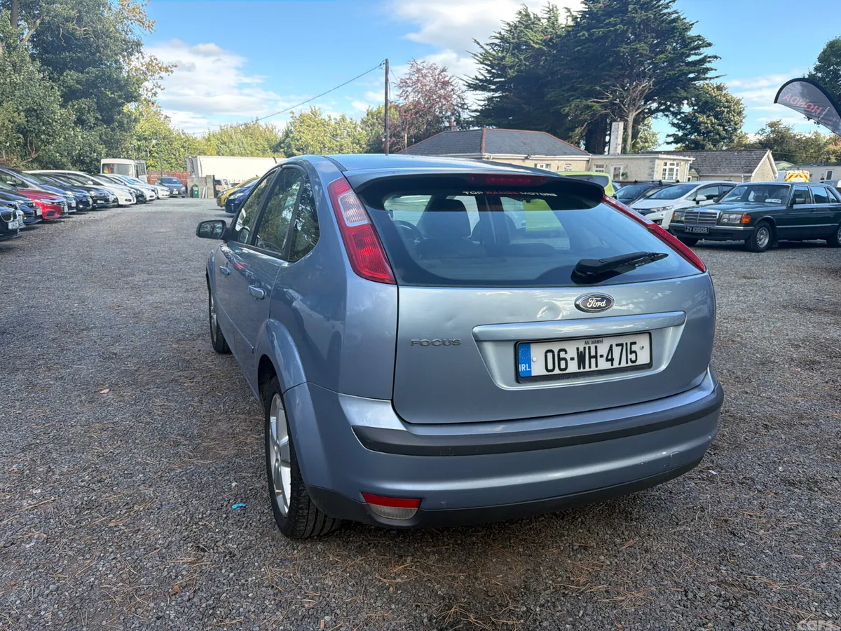Ford Focus Hatchback, Petrol, 2006, Grey
