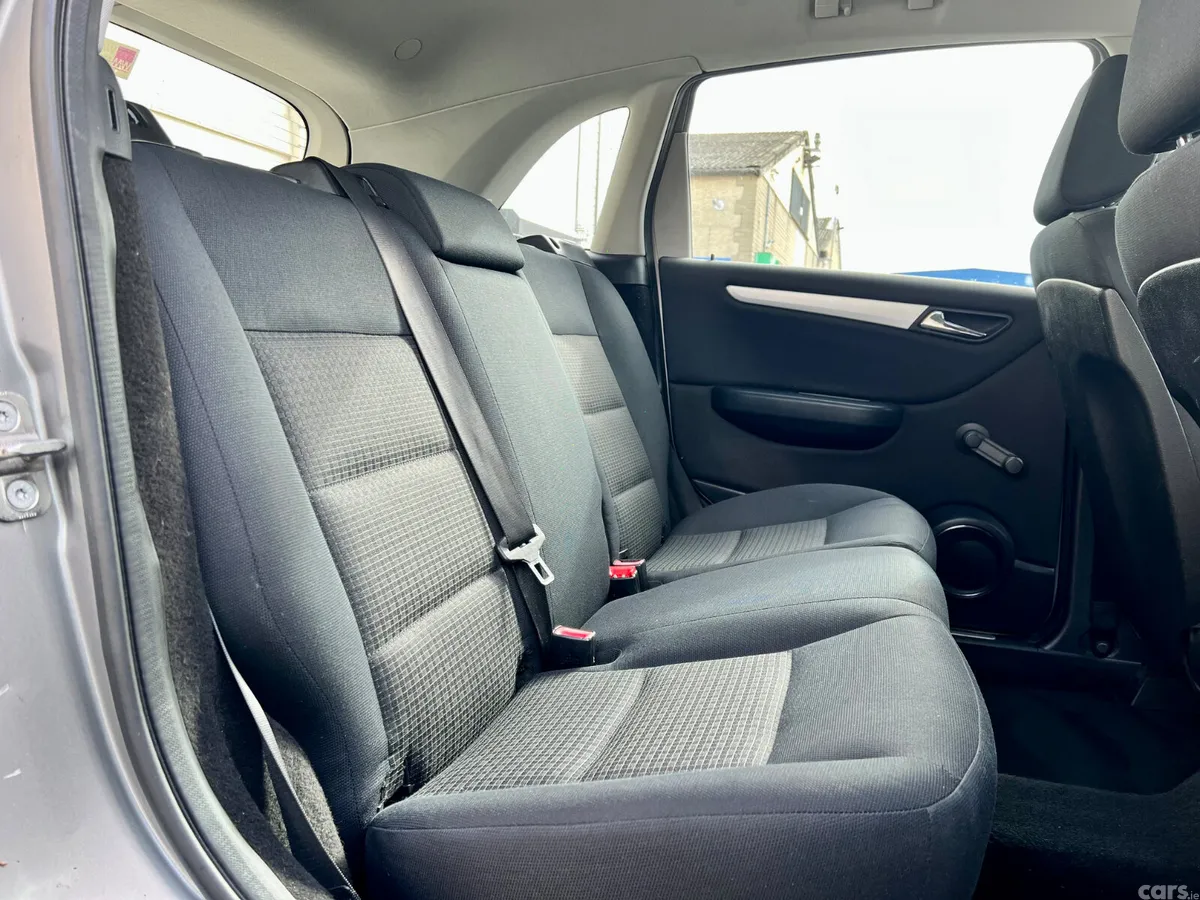 Mercedes-Benz B-Class MPV, Petrol, 2009, Grey