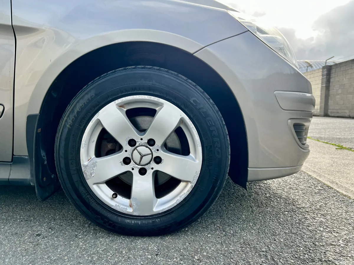 Mercedes-Benz B-Class MPV, Petrol, 2009, Grey