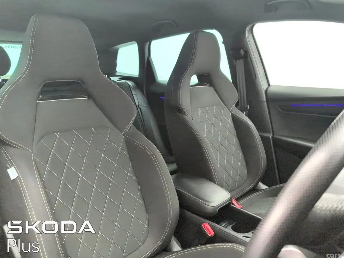 Skoda Karoq SUV, Diesel, 2024, Grey