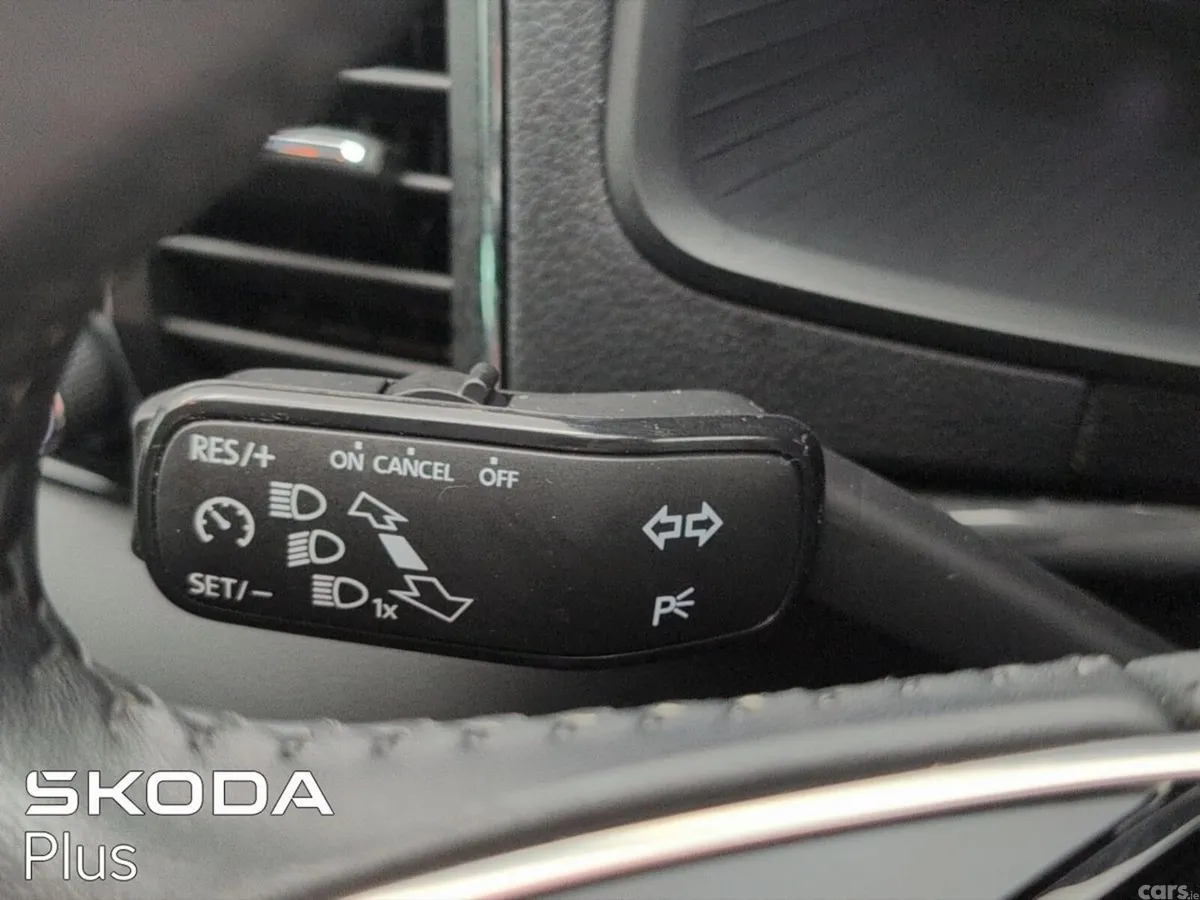 Skoda Karoq SUV, Diesel, 2024, Grey