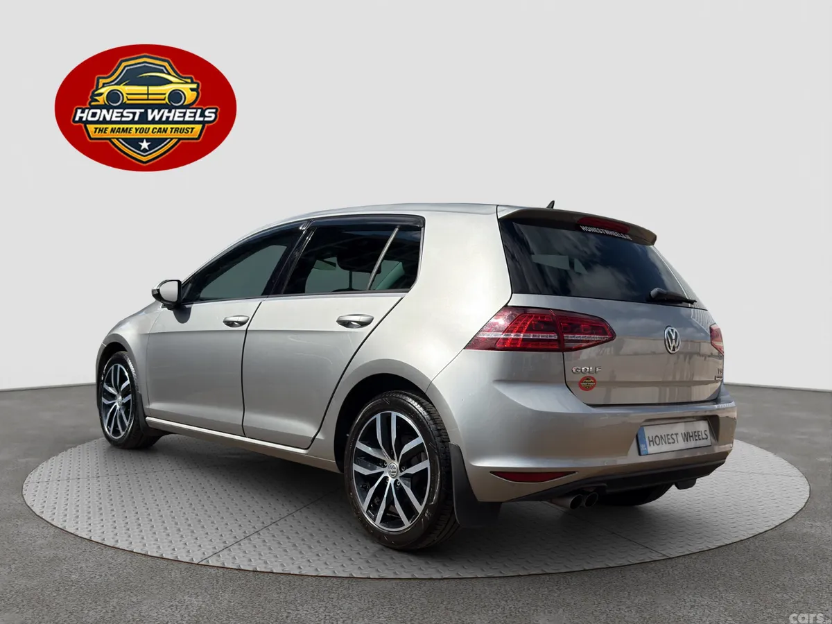 Volkswagen Golf Hatchback, Petrol, 2017, Silver