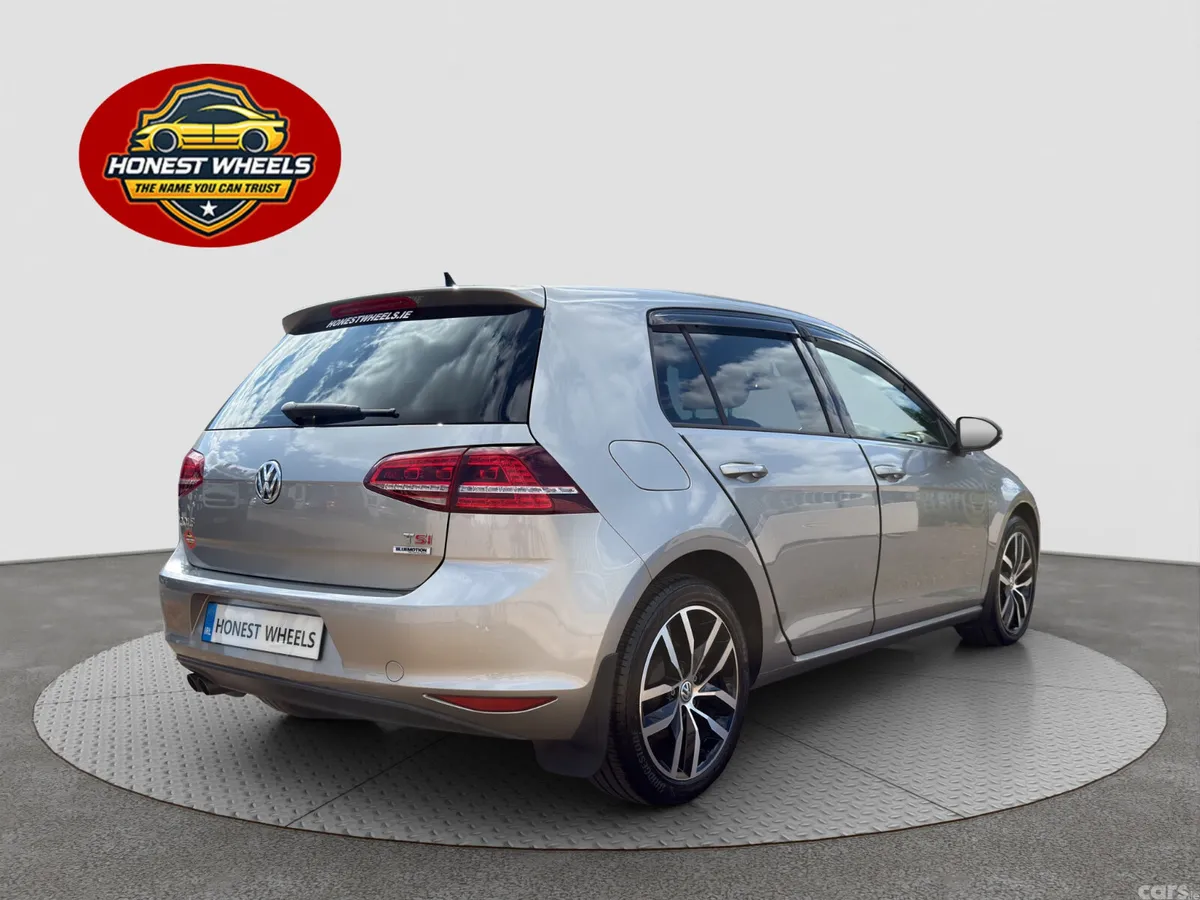 Volkswagen Golf Hatchback, Petrol, 2017, Silver