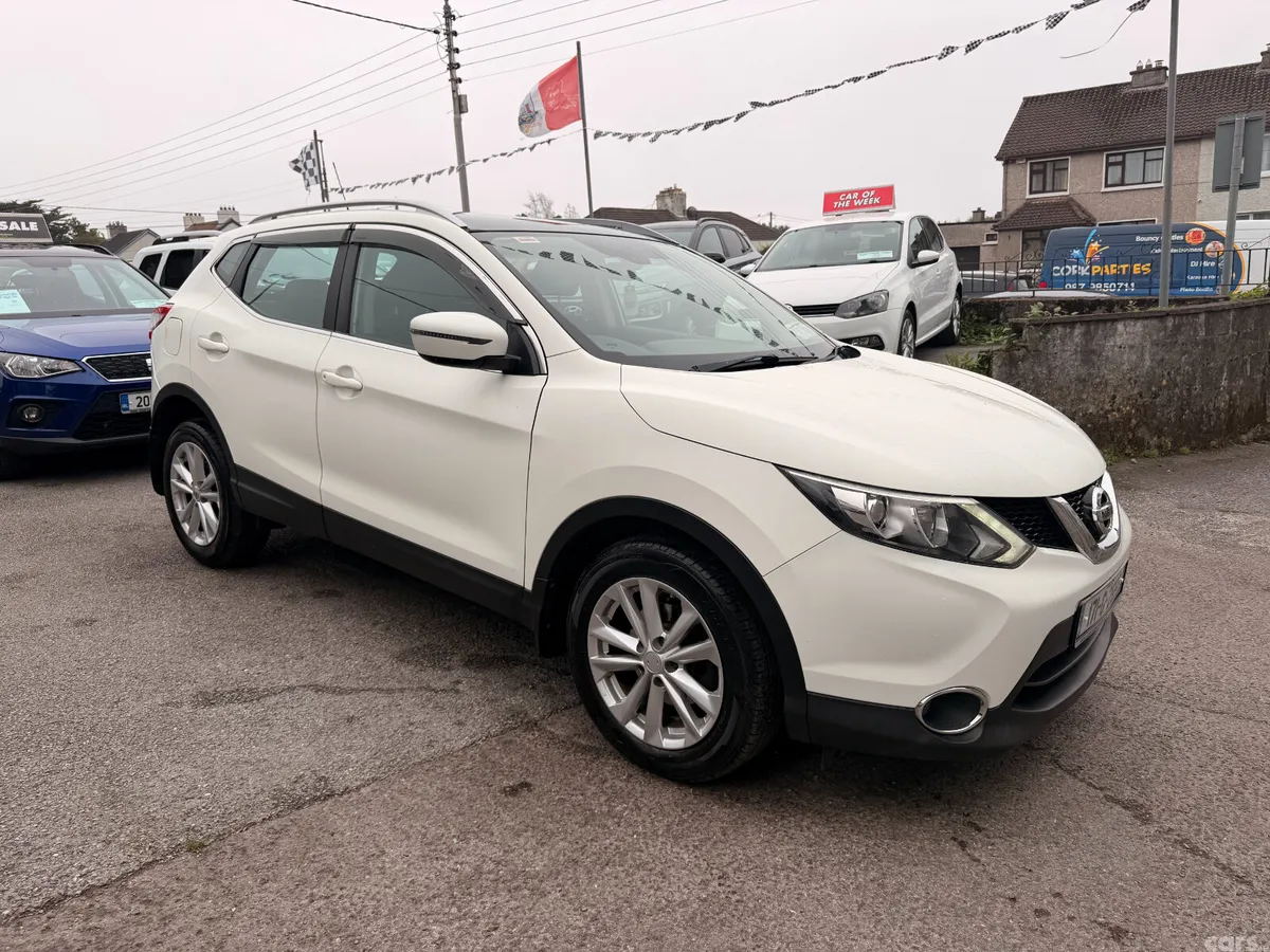 Nissan Qashqai SUV, Diesel, 2017, White