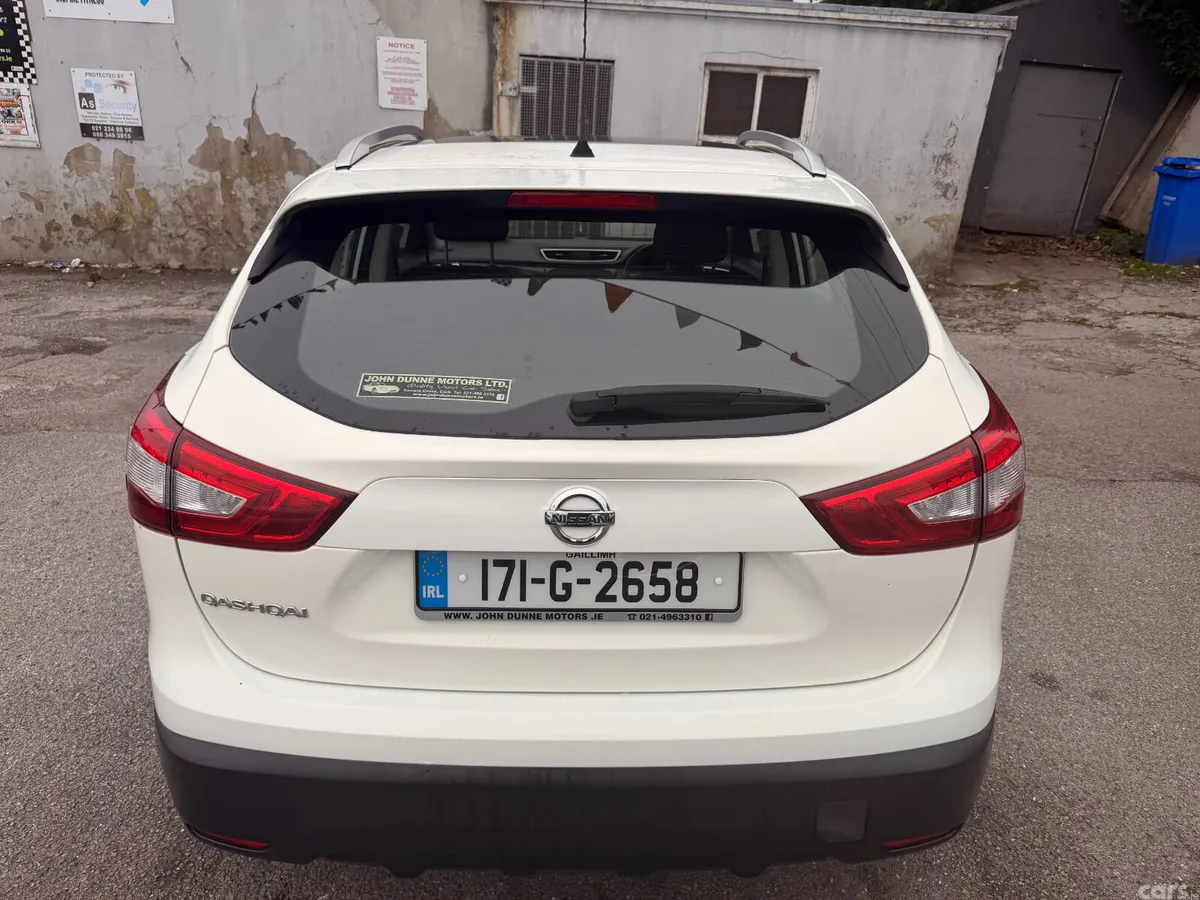 Nissan Qashqai SUV, Diesel, 2017, White